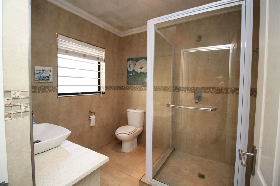 3 Bedroom Property for Sale in Blue Lagoon Western Cape